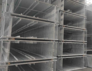 Rusztowania elewacyjne plettac -zestaw pow. rob. 198 m2 / wys. rob. 6m