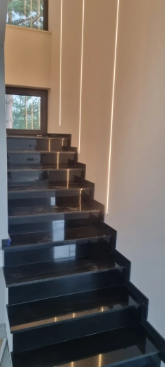 Parapety Schody wewnętrzne i zewnętrzne 