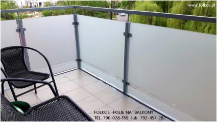 Oklejamy balkony w Warszawie- Folie matowe prywatyzujące na szklane balkony -FOLIA NA BALKON Wawa