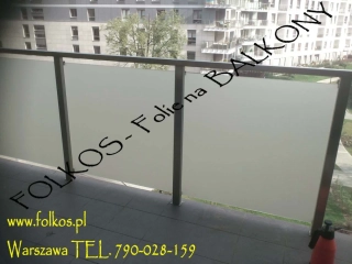 Folia matowa na szklane balustrady balkonowe -Oklejamy balkony Warszawa -Folkos folie okienne