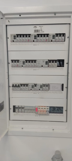 Instalacje elektryczne/smart home/monitoring/alarmy/domofony/kontrola dostępu