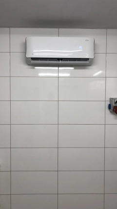 Klimatyzacja sprzedaż-montaz-serwis 3000 zł.