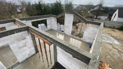 Budowa domów jednorodzinnych.
