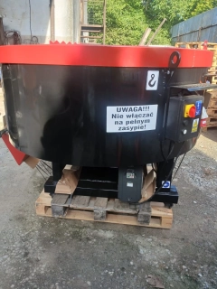 Betoniarka /Mieszalnik Elektryczny z falownikiem 1200 L/Producent