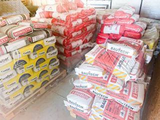 SZARA posypka utwardzająca beton MONOLITH 2100kg